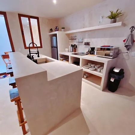 Makan Brand New 2-bedroom With Patio And Pool
