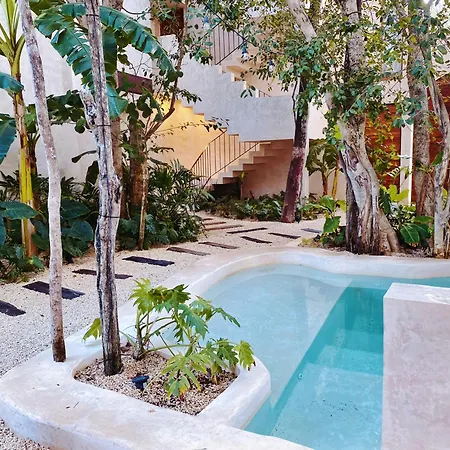 Apartment Makan Brand New 2-bedroom With Patio And Pool