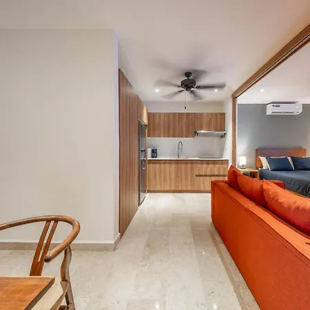 Holiday home Lux With Rooftop Pool Gym Private Balcony *