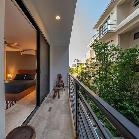 Lux With Rooftop Pool Gym Private Balcony Holiday home *