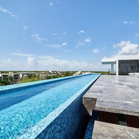Infinity Pool Rooftop Wifi Tulum