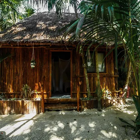 Hotel Eco Banitas Tulum