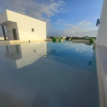 New 2 Bedroom With Jacuzzi In