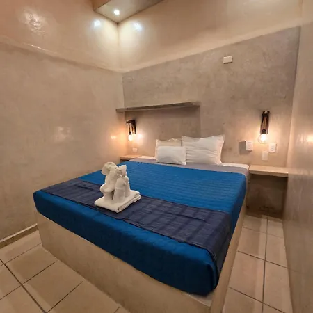 Hotel 396 3*