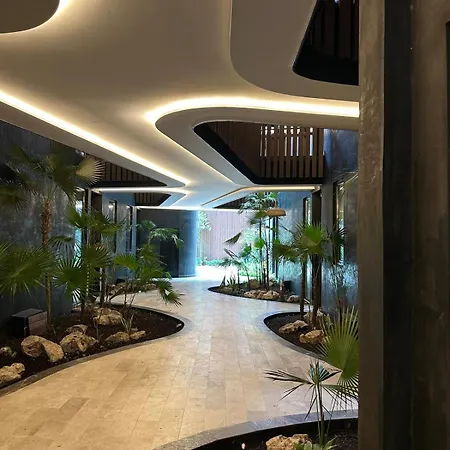 Private Pool In Zone - Free Club Access *