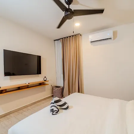 Tropical 2 Bedroom | Private Balcony & Rooftop | Casago
