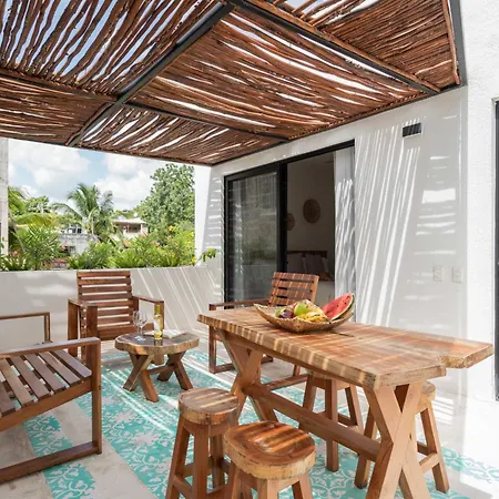 Casa Laura - - Private Townhome For 6 Guest - 3 Bedrooms - 5 Beds- Restaurant Walking Distance Apartamento *