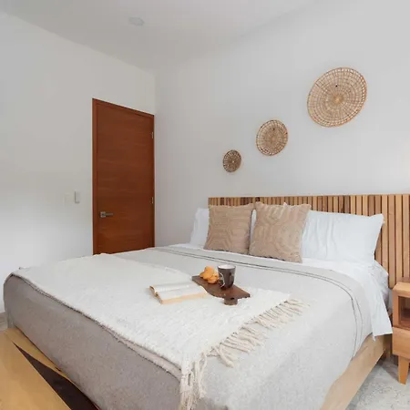 Apartamento Casa Laura - - Private Townhome For 6 Guest - 3 Bedrooms - 5 Beds- Restaurant Walking Distance Tulum