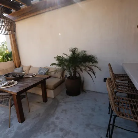 Luxe 6-br With Four Private Pools *
