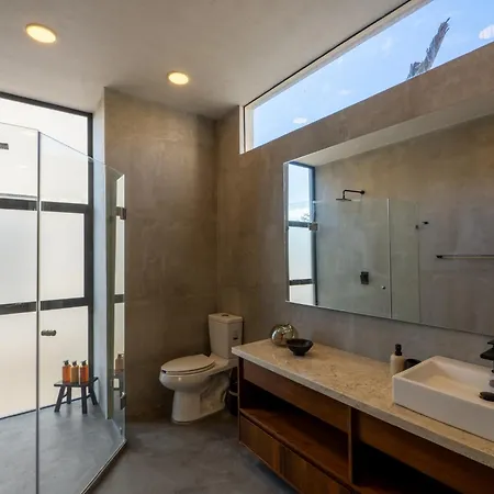 Luxury Jungle With Private Pool & Concierge Villa