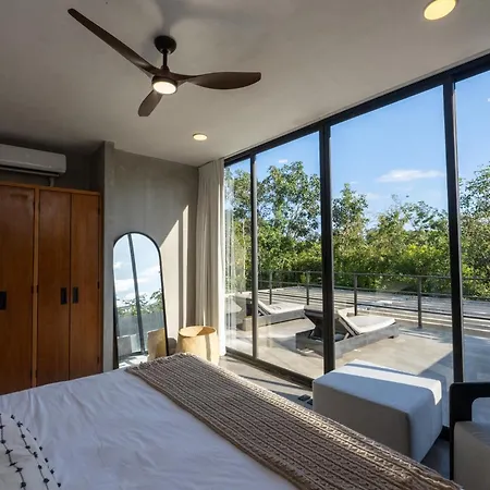 Luxury Jungle With Private Pool & Concierge Villa
