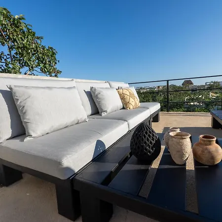 Luxury Jungle With Private Pool & Concierge