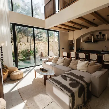 Villa Luxe 6-br With Four Private Pools Tulum