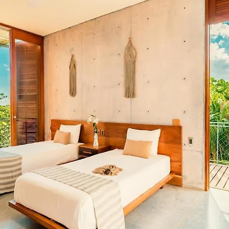 Design Award House With Sky Pool Ocean Views
