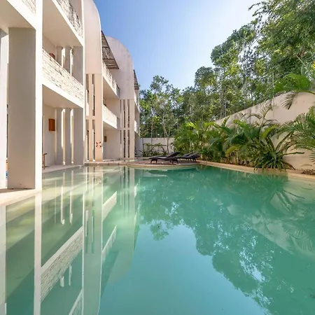 1 Bedroom With Rooftop Pool In Jungle At Paraiso Apartment *
