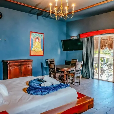 Apartment Poolside Executive Exclusive Location *