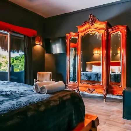 Poolside Studio-private Balcony-king Bed * Tulum