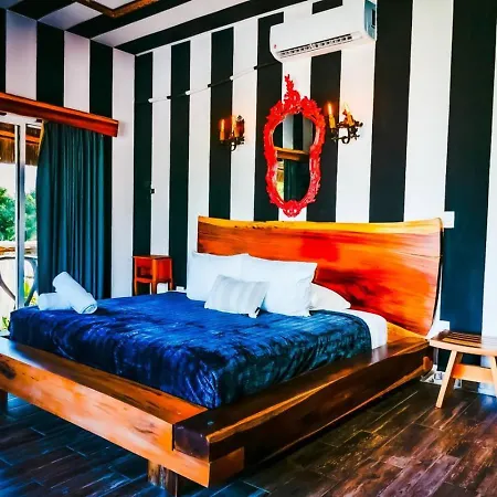 Your Serenity Tulum-perfect Location-rooftop Pool Apartment Tulum