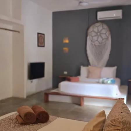 Kin Jungle Deluxe Guest house 4*