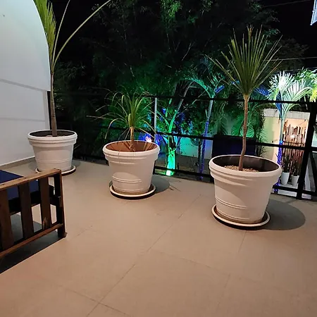 Azul Luxury For Less
