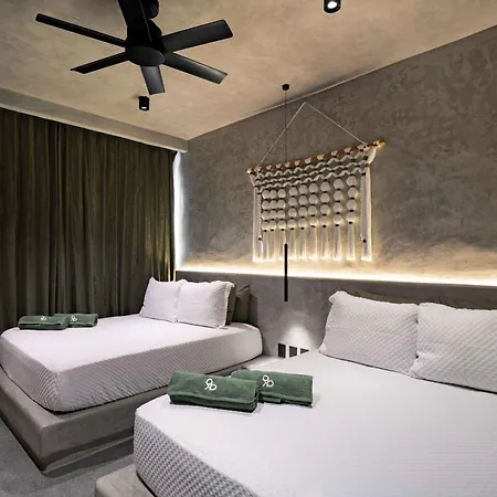 Jungle Mansion Rooftop Pool With Event Space Holiday home