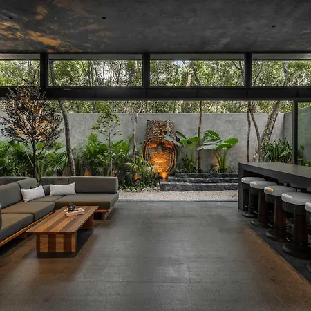 Jungle Mansion Rooftop Pool With Event Space *