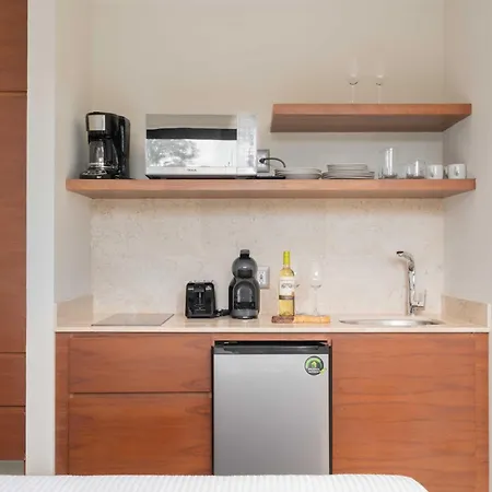 Apartment Phimai & Infinity Pool, Fast Wifi, Nespresso & Netflix