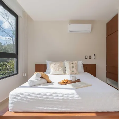 Apartment Phimai & Infinity Pool, Fast Wifi, Nespresso & Netflix *
