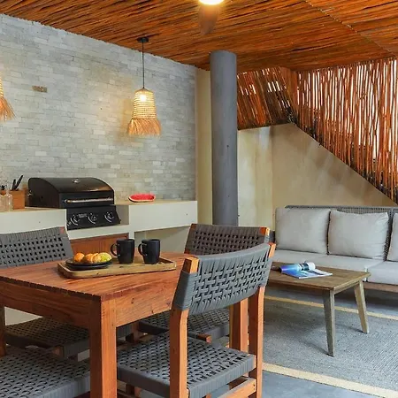 2 Bdr Bohemia Private Pool Yoga Relax