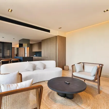 Front Luxury In *