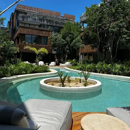 Apartment 2br 101 -3 Pools & Rooftop - Stone Oven *