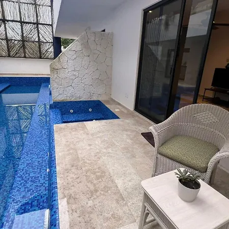Tulum-onebedroom-fastwifi-pooltable-privatetub
