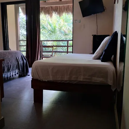 Hotel Uolis Nah 3*