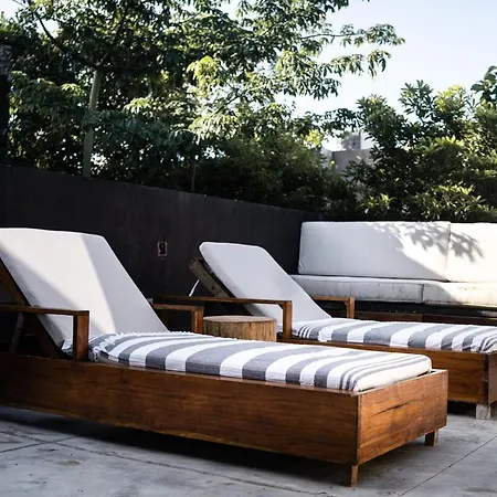Spacious Luxury Villa, 3 Private Pools + Rooftop Villa *