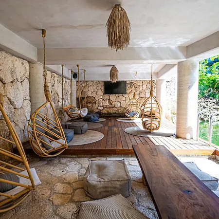 Serene Hideaway With Cenotes *