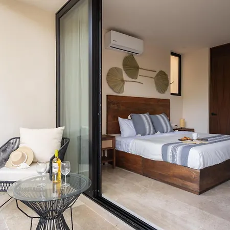 Escape To Nature, Pool, Jacuzzi, Gym & Yoga Space Apartment *