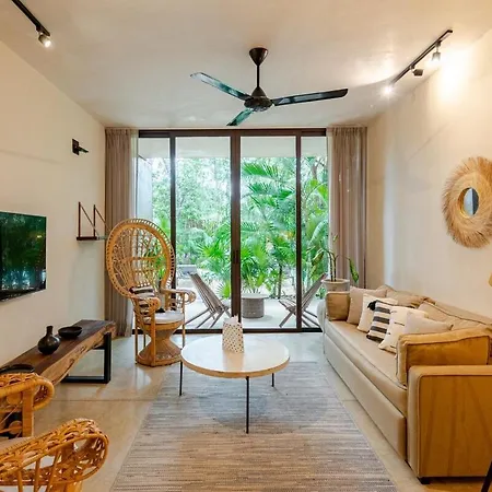 Watal - Relax, Unwind In Style And Comfort, Private Pool, 24hr Concierge Apartment
