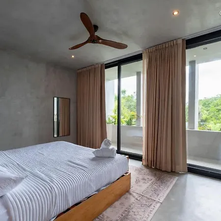 Brutalist 7br Masterpiece Design, Luxury Pool Holiday home