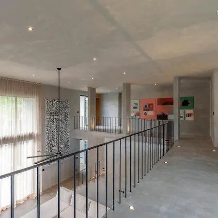 Brutalist 7br Masterpiece Design, Luxury Pool *