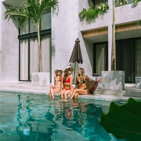 Holiday home Brutalist 7br Masterpiece Design, Luxury Pool