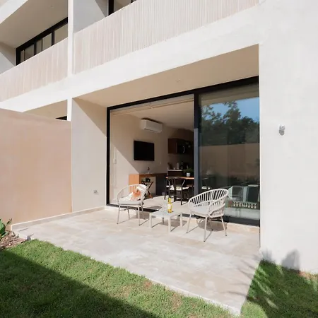 Apartment Private Garden Pool Access Near Jaguar Park Tulum