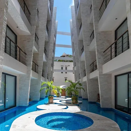 2 Bedroom With Direct Walk-out To Pool, Sauna, And Gym Apartment Tulum