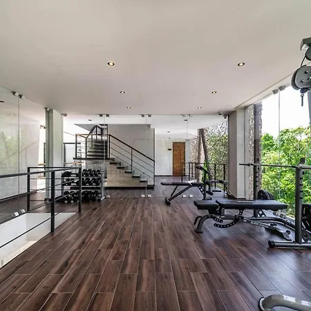 2 Bedroom With Direct Walk-out To Pool, Sauna, And Gym Apartment