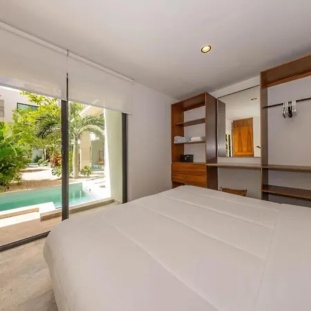 2 Bedroom With Direct Walk-out To Pool, Sauna, And Gym