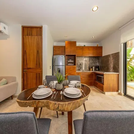 Apartment 2 Bedroom With Direct Walk-out To Pool, Sauna, And Gym Tulum