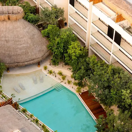 Apartment 2br Jungle View W Private Pool Gym Fast Wifi