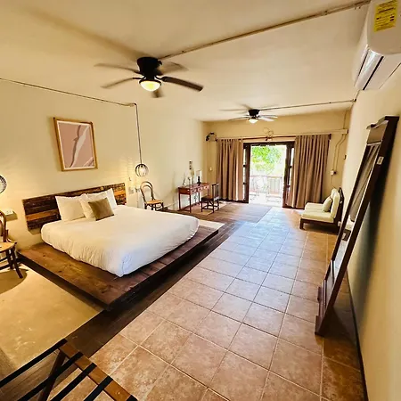 Hotel Mia 3*