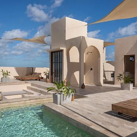 Beautiful Jungle Loft, Private Pool And 500mb Wifi