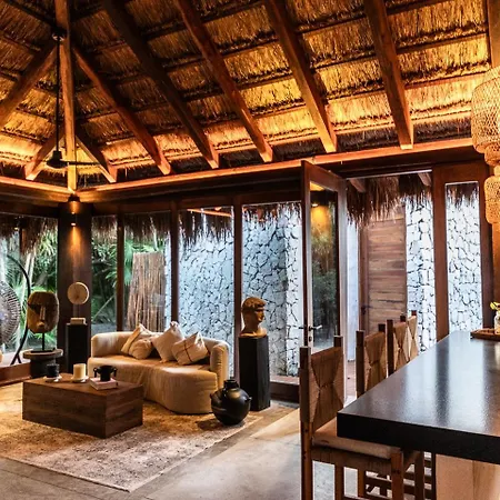 Casa Xik'nal - Luxury Front