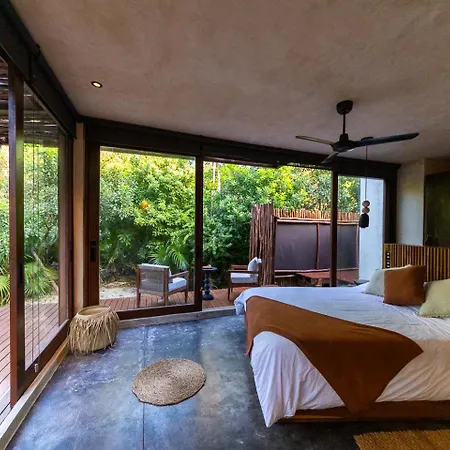Casa Xik'nal - Luxury Front Villa